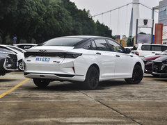 2023款 1.5T 超酷潮爸版