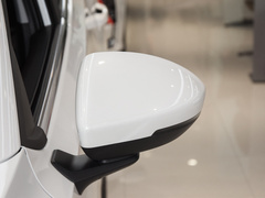 2022款 1.5L 手动自在型