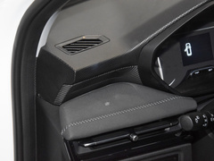2022款 1.5L 手动自在型