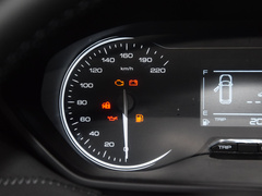 2022款 1.5L 手动自在型