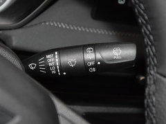 2022款 1.5L 手动自在型