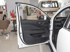2022款 1.5L 手动自在型