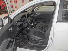2022款 1.5L 手动自在型
