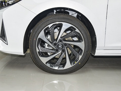 2023款 1.5T DCT領(lǐng)航型