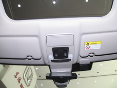 2023款 240TURBO 四驱臻享版 5座