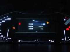 2023款 2.0L 手动多功能版 汽油 7座