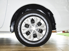 2023款 2.0L 手动多功能版 汽油 7座