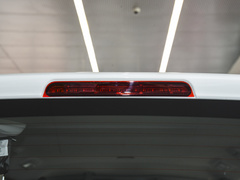 2023款 2.0L 手动多功能版 汽油 7座