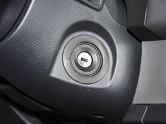 2023款 2.0L 手动多功能版 汽油 7座