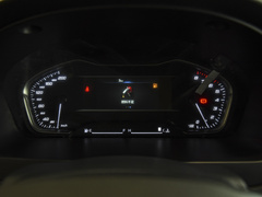 2023款 2.0L 手动多功能版 汽油 7座