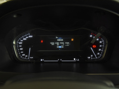 2023款 2.0L 手动多功能版 汽油 7座