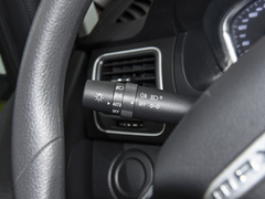 2023款 2.0L 手动多功能版 汽油 7座