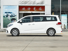 2023款 2.0L 手动多功能版 汽油 7座