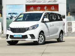 2023款 2.0L 手动多功能版 汽油 7座