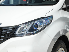 2023款 2.0L 手动多功能版 汽油 7座