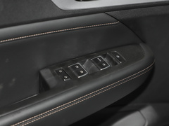 2022款 1.5T 手动轻享活力型