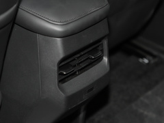 2022款 1.5T 手动轻享活力型