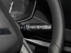 2022款 1.5T 手动轻享活力型