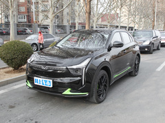 2022款 哪吒U-Ⅱ 610 三元锂