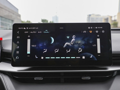 2022款 第三代 1.5T 自动两驱Max
