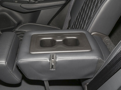2023款 1.5T CVT四驱尊享版 5座