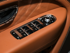 2023款 4.0T V8 长轴距雅度版