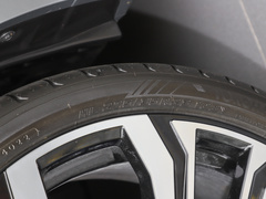 2023款 xDrive M60i