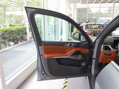 2023款 xDrive M60i