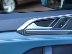 2023款 330TSI 四驱月尊版