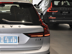 2023款 Cross Country B5 AWD 智尊版