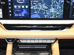 2022款 1.5T DHT增程电动旗舰版