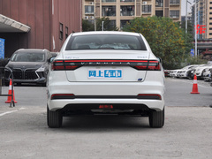 2023款 PLUS 舒适版SI型