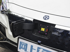 2023款 PLUS 舒适版RJ型