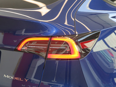 2022款 改款 后轮驱动版