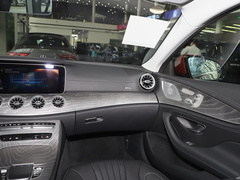 2023款 CLS 300 动感型