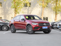 2023款 GLC 260 4MATIC 轿跑SUV