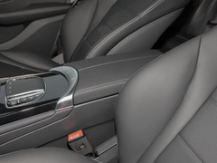 2023款 GLC 260 4MATIC 轿跑SUV