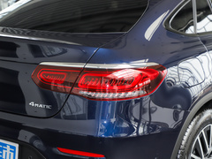 2023款 GLC 260 4MATIC 轿跑SUV