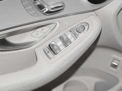 2023款 GLC 260 4MATIC 轿跑SUV