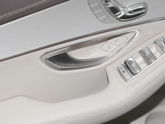2023款 GLC 260 4MATIC 轿跑SUV