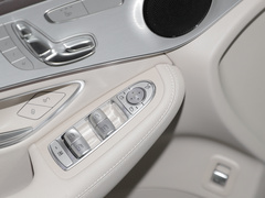 2023款 GLC 260 4MATIC 轿跑SUV