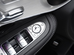 2023款 GLC 260 4MATIC 轿跑SUV
