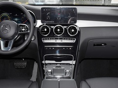 2023款 GLC 260 4MATIC 轿跑SUV