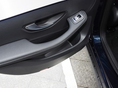 2023款 GLC 260 4MATIC 轿跑SUV