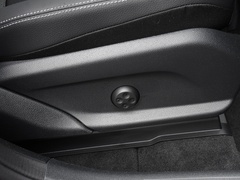 2023款 GLC 260 4MATIC 轿跑SUV
