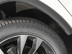 2023款 TSI330 5座两驱奢享版