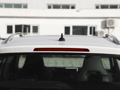 2023款 TSI330 5座两驱奢享版
