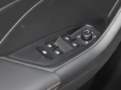 2023款 TSI330 5座两驱奢享版