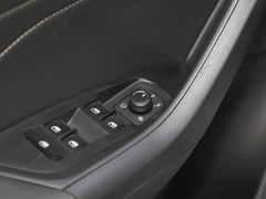 2023款 TSI330 5座两驱奢享版