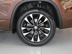 2023款 TSI330 5座两驱奢享版